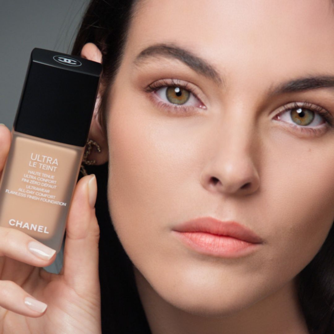 Chanel Ultra Glowy Foundation - Waterproof & Long-lasting