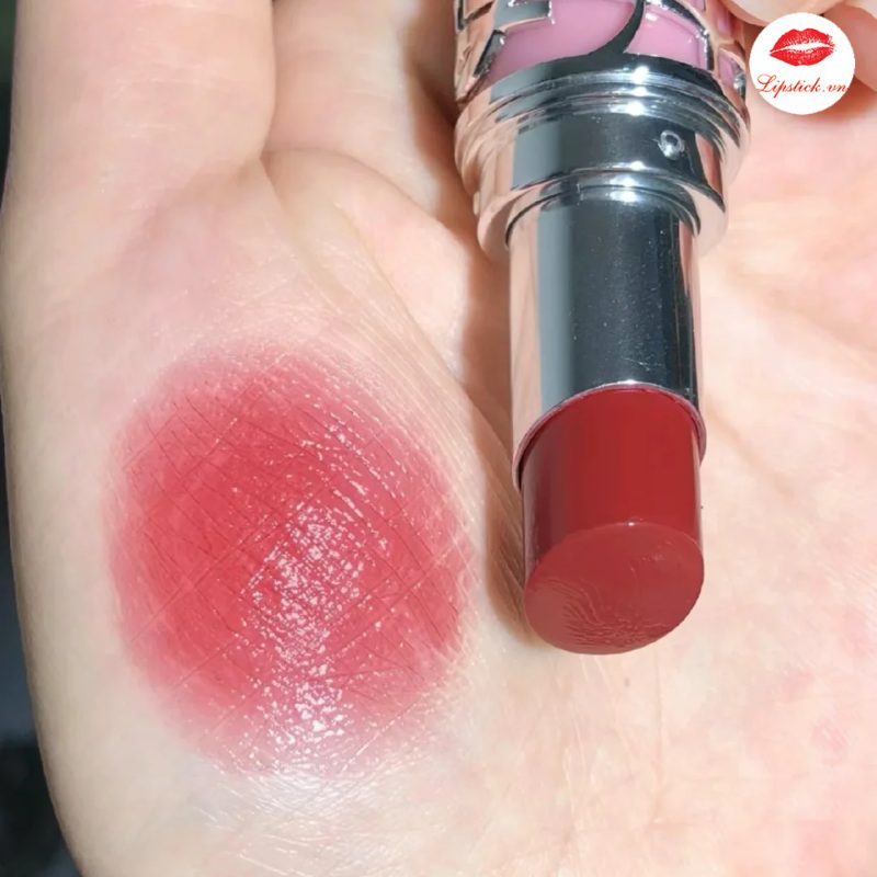 YSL LoveShine Tinted Lipstick - All day hydration with Perfect tint